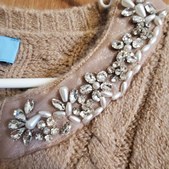 CECE NWT BURNT CARAMEL CARDIGAN SWEATER. PUFFED SLEEVES. JEWELED . Large - Picture 2 of 8